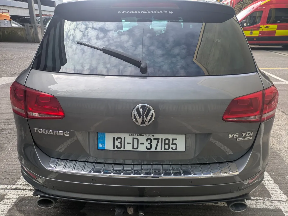 Volkswagen Touareg 2013 - Image 4