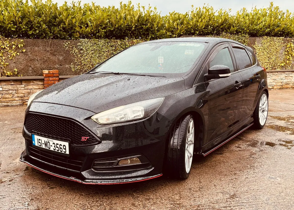 2015 Ford Focus ST-2 - Image 1