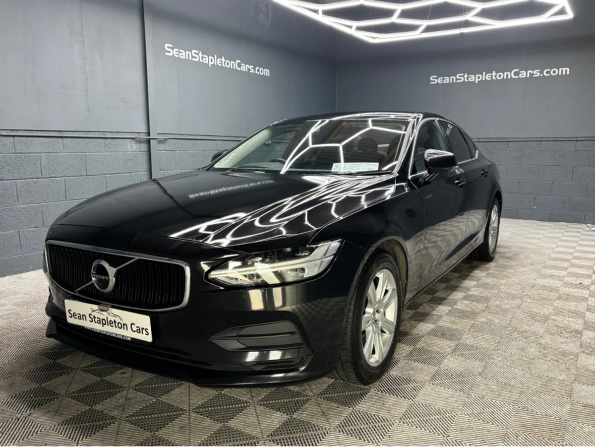 Volvo S90 D4 MOMENTUM 190BHP 4DR AUTO 2.0 TD MOMEN - Image 1