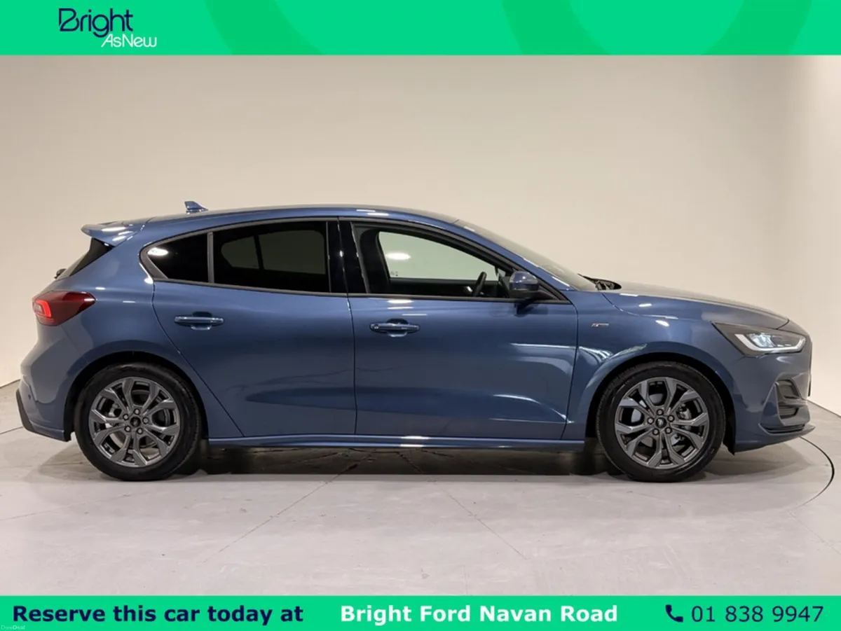 Ford Focus ST-LINE 5DR 1.0T 125 MHEV - Image 6