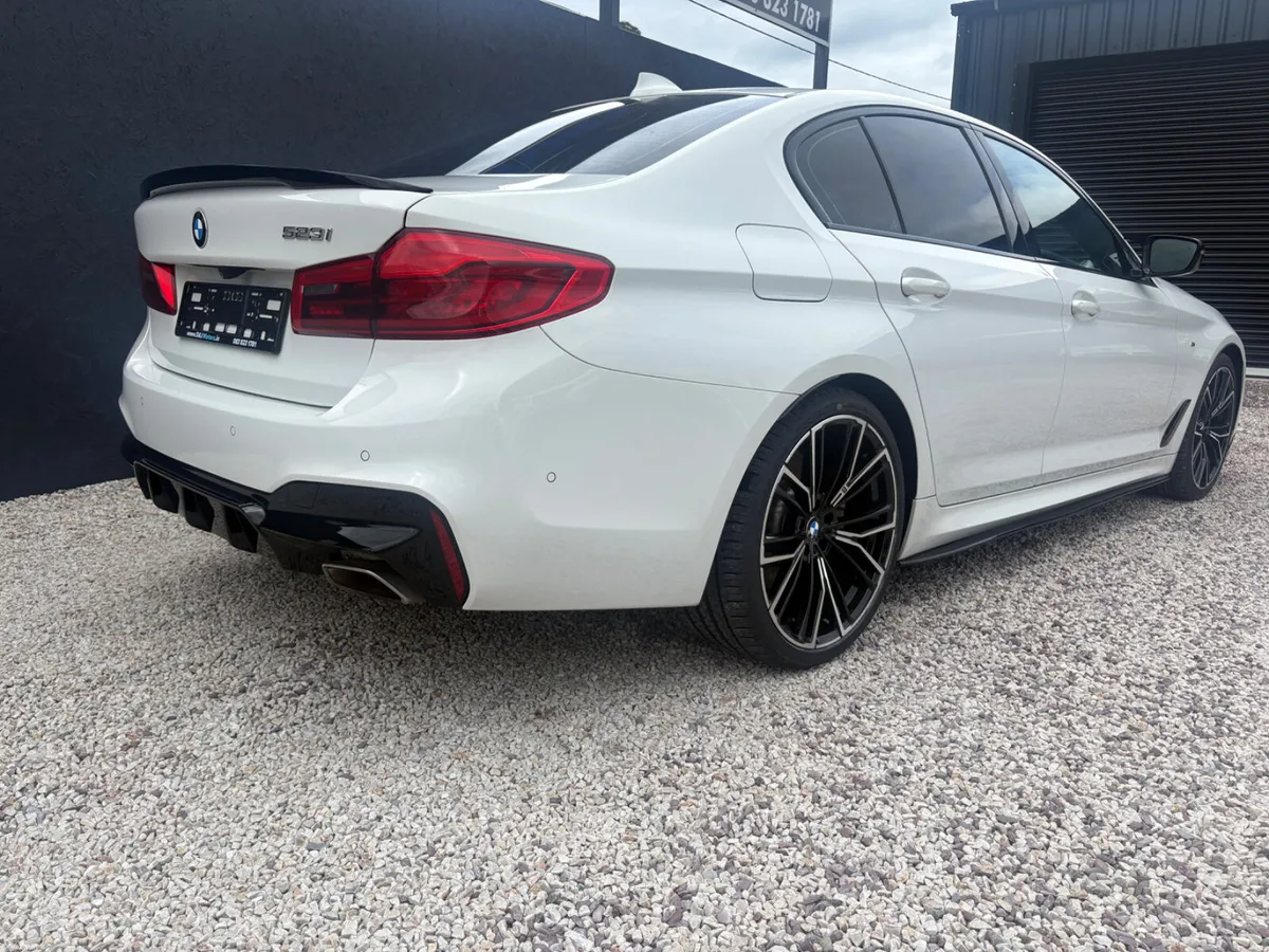 Bmw 520i / 523i M Sport M Performance Automatic - Image 2