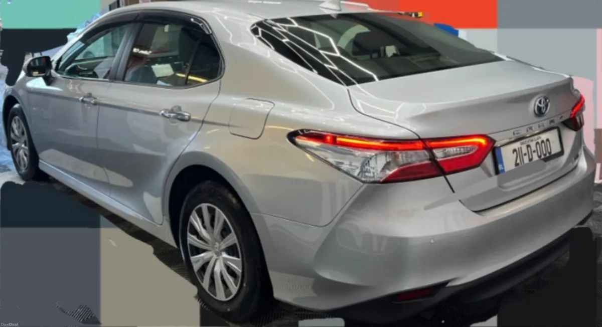 TOYOTA CAMRY 2021 LOW MILEAGE ONLY 31000KMS - Image 4