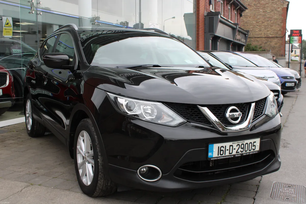 QASHQAI 1.2 - PETROL - AUTO - 1 OWN - PAN ROOF - Image 1