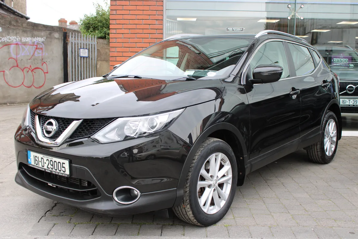 QASHQAI 1.2 - PETROL - AUTO - 1 OWN - PAN ROOF - Image 3
