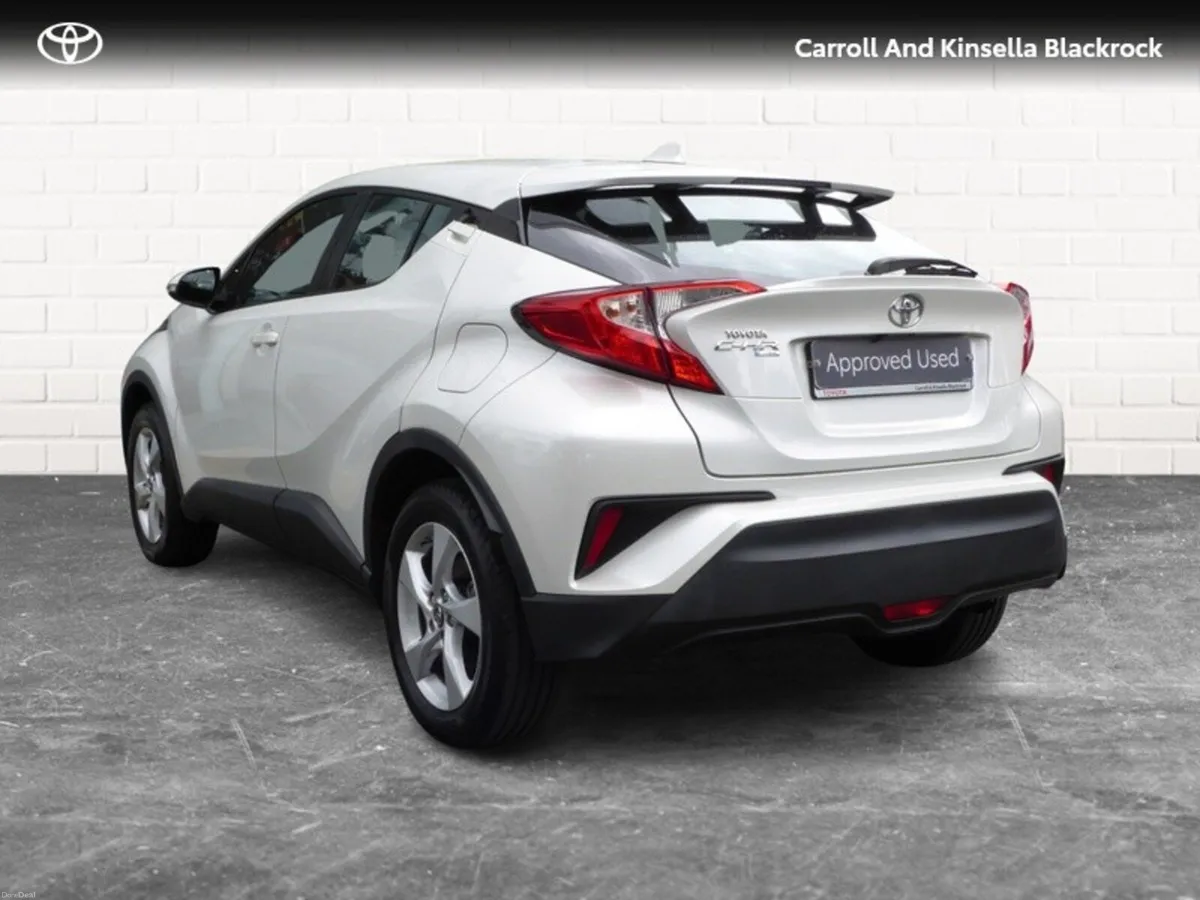 Toyota C-HR Hybrid Luna - Image 2