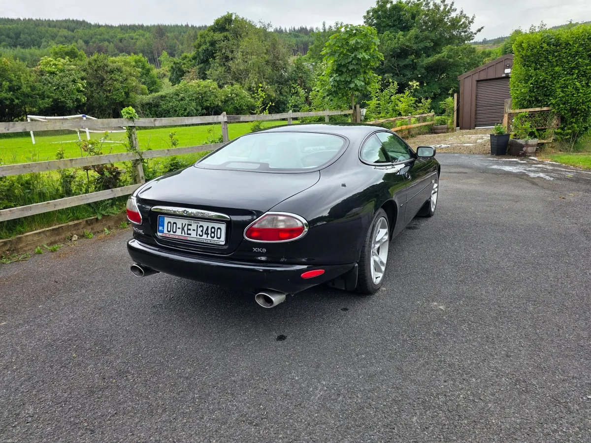 Jaguar XK8 - Image 4