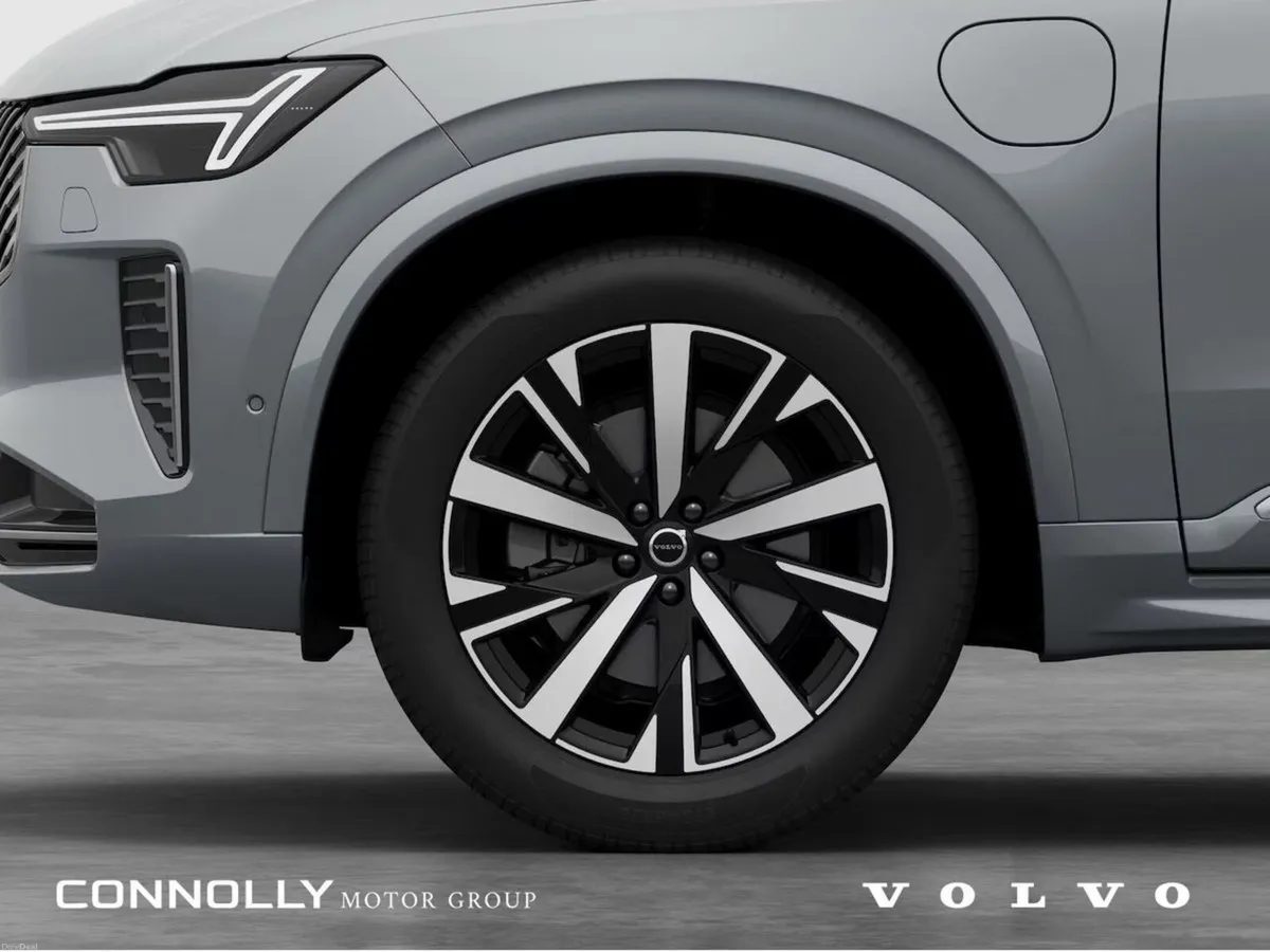 Volvo XC90 Plus Bright | T8 | €930pm | Plug In Hyb - Image 6