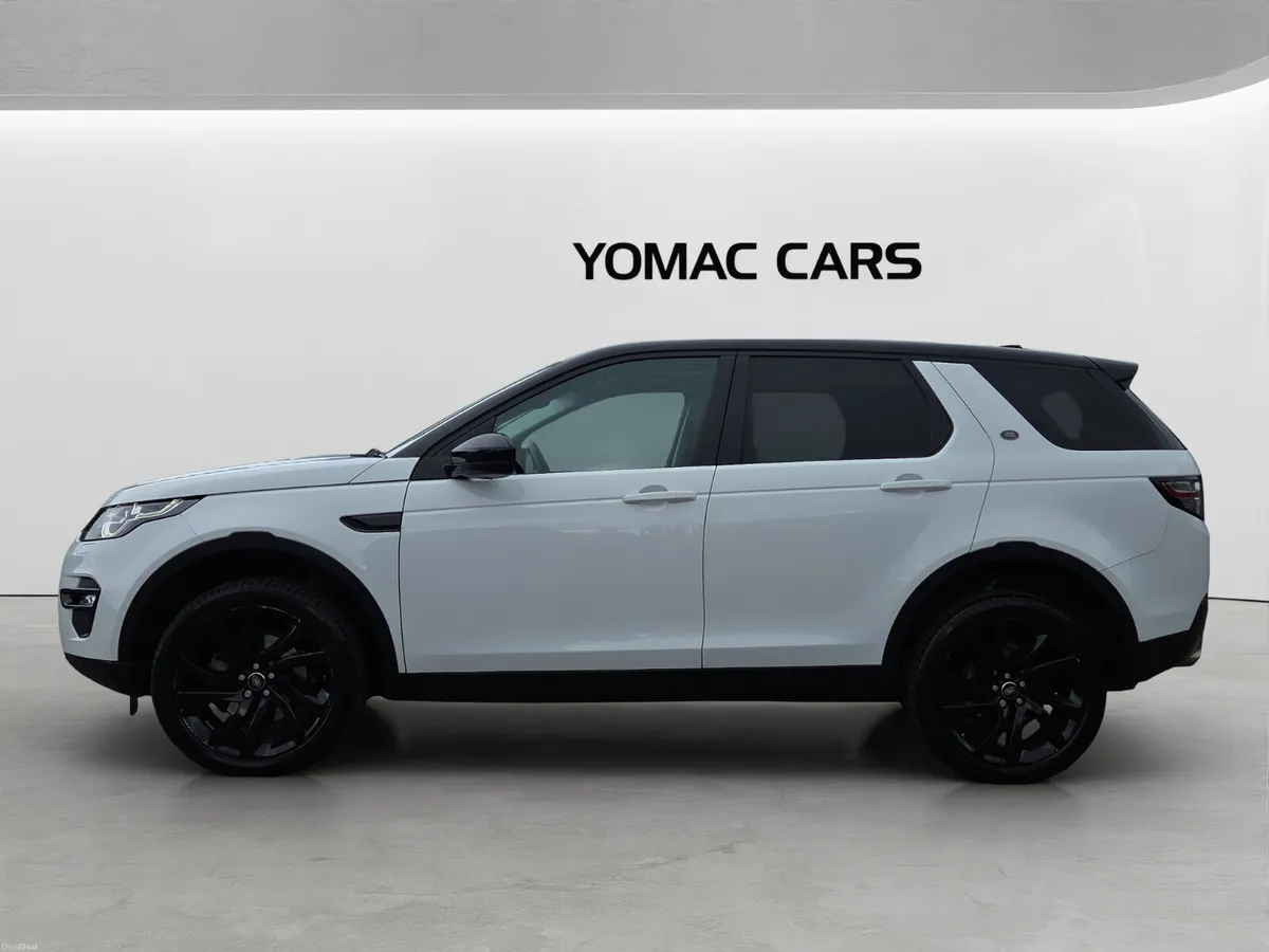 LAND ROVER DISCOVERY SPORT 2.0TD4 HSE BLACK EDT - Image 3
