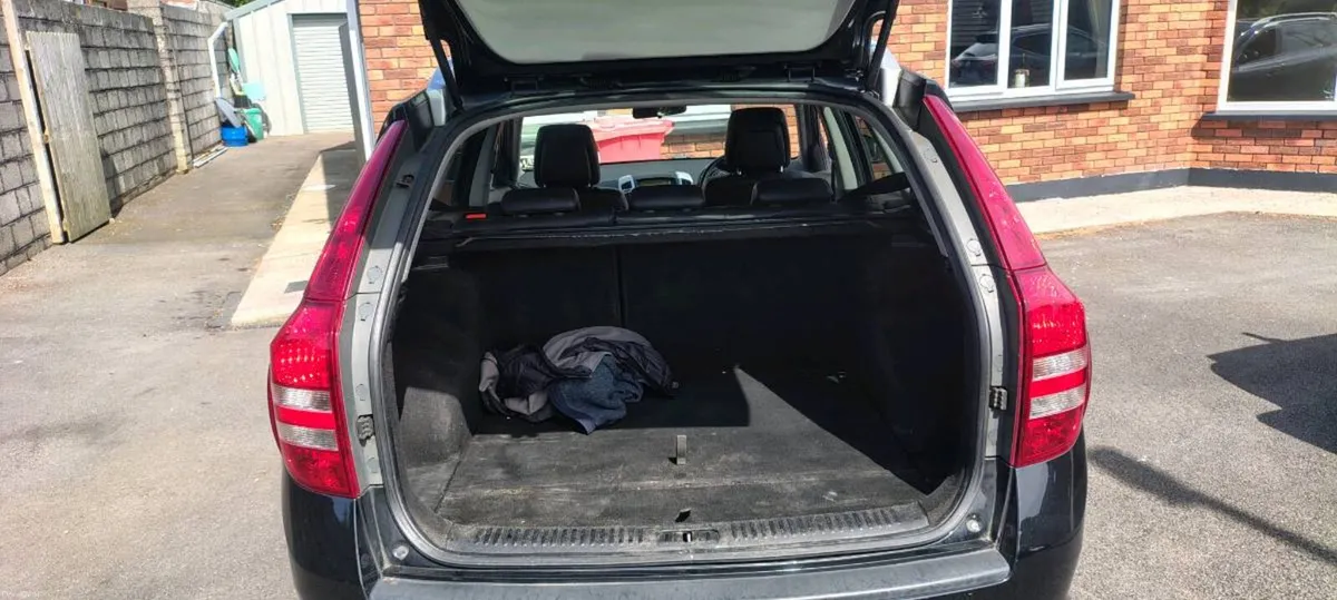 Kia Ceed estate1.6 diesel - Image 3