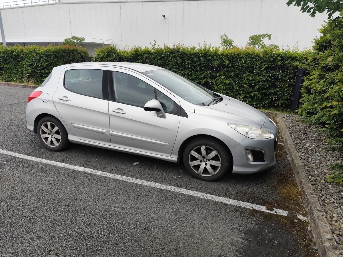 Peugeot 308 2011 - Image 4