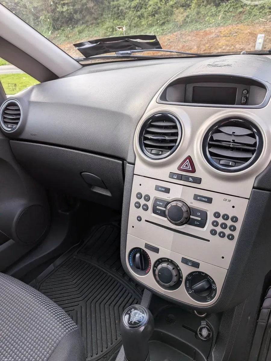 Opel Corsa 1.0 2009 - Image 6