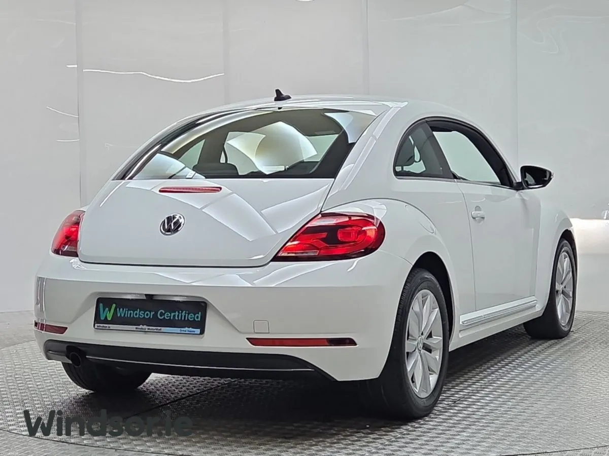 Volkswagen Beetle TSI Design DSG - Image 3