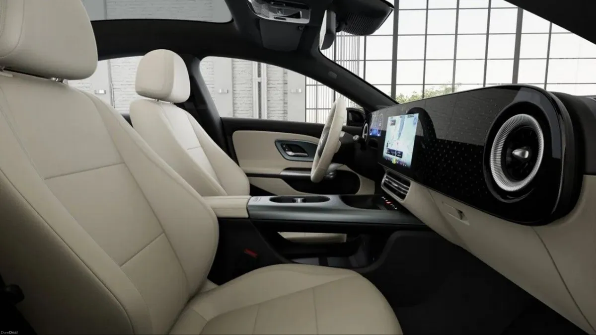 Mercedes-Benz CLA CLA 180 SALOON PROGRESSIVE LINE - Image 4
