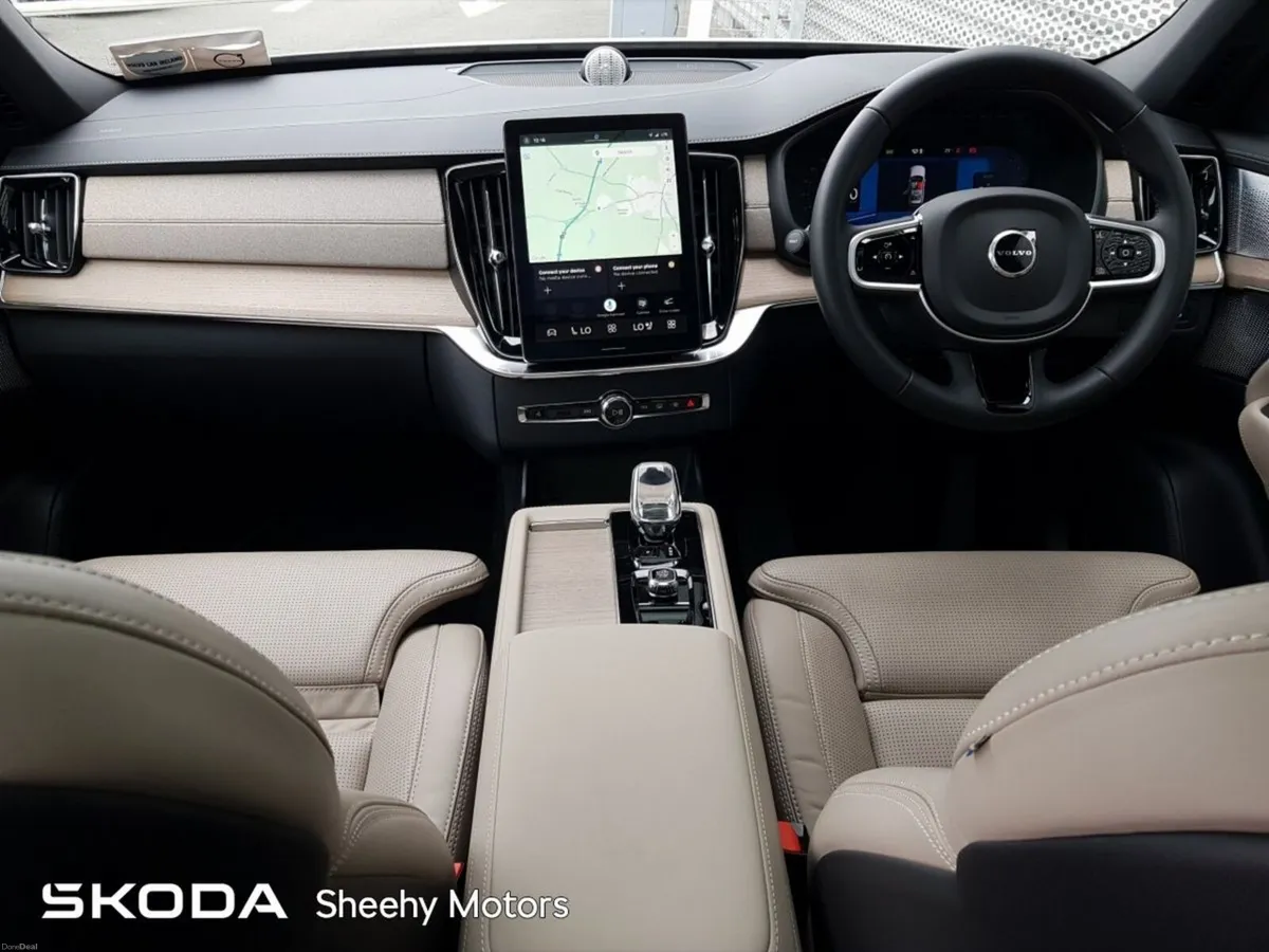 Volvo XC90 T8 PHEV AWD ULTRA - Image 2