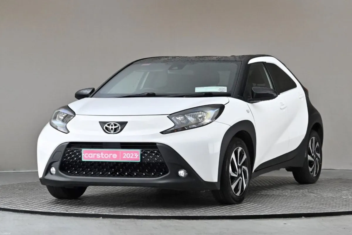 Toyota Aygo X 1.0 DESIGN S-CVT - Image 3