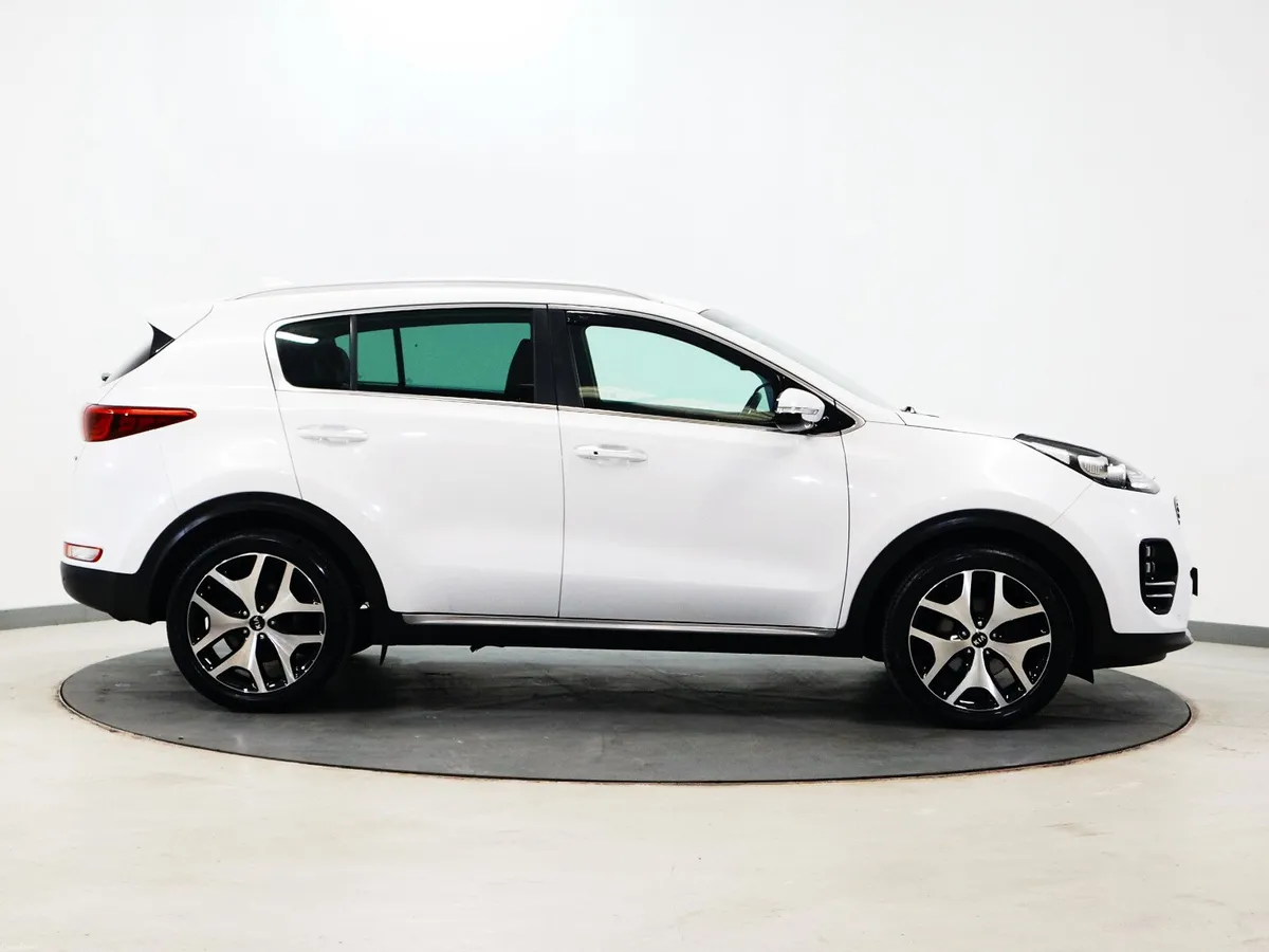 *53* 2017 Kia Sportage 1.7 gt-line - Image 3