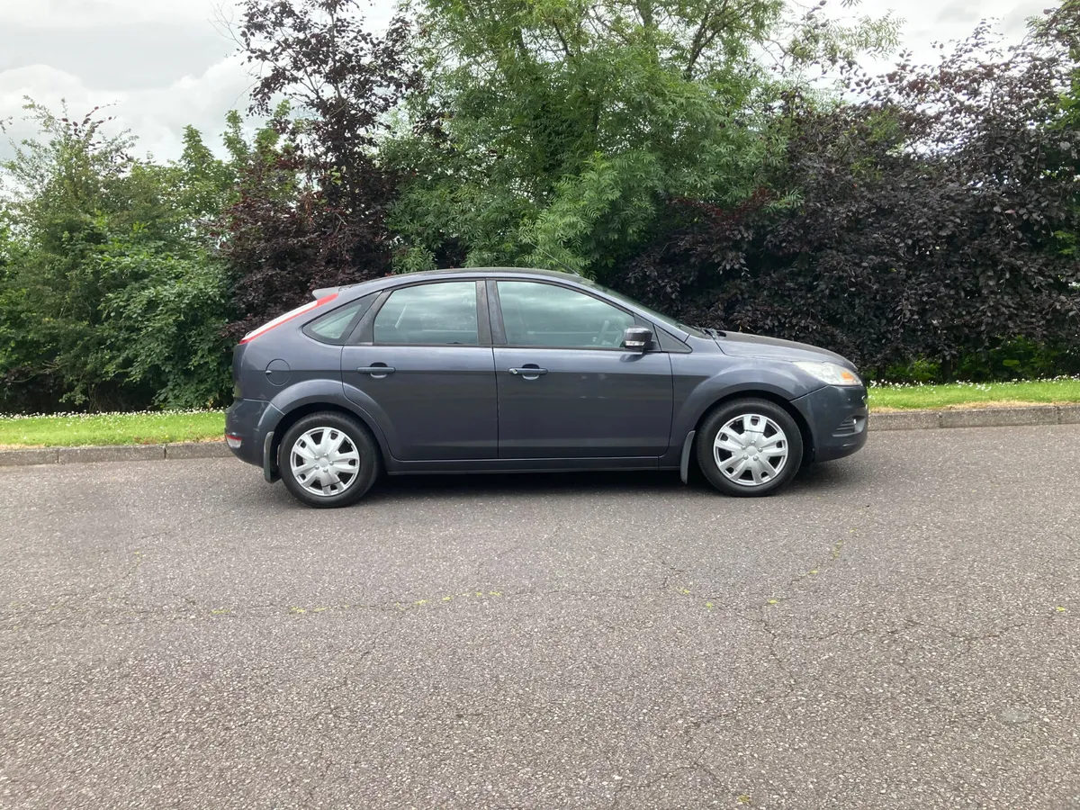 2010 Ford Focus 1.6 Diesel Hatchback - Image 2
