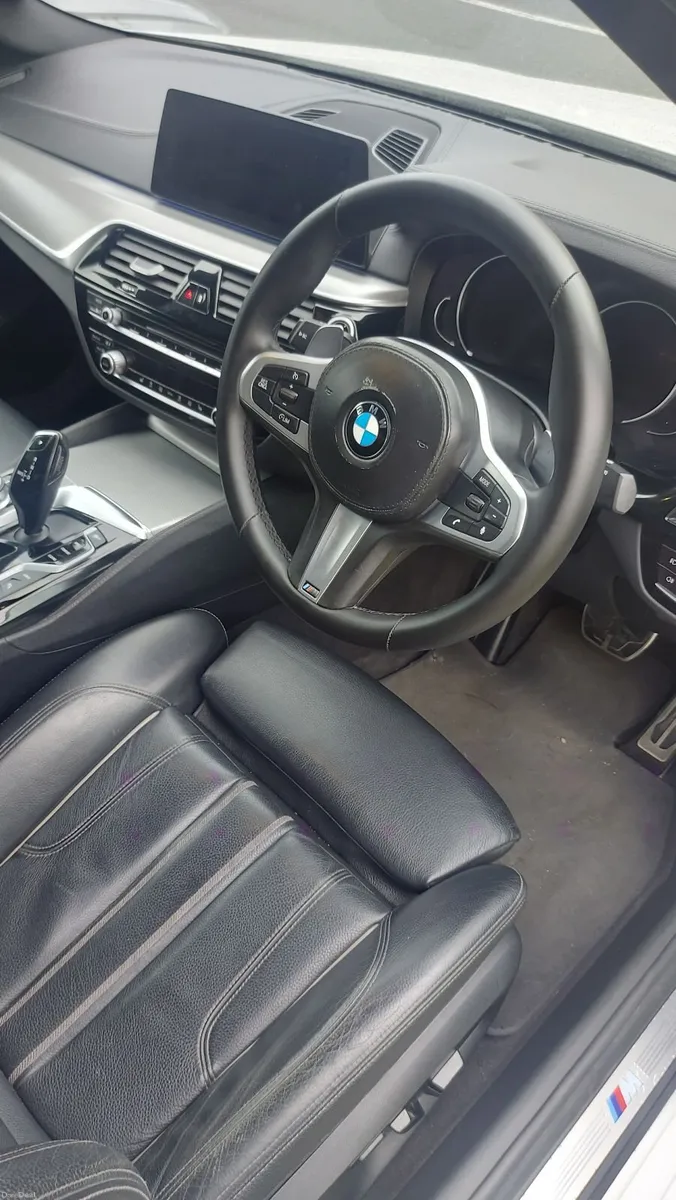 BMW 5-Series 2017 - Image 3