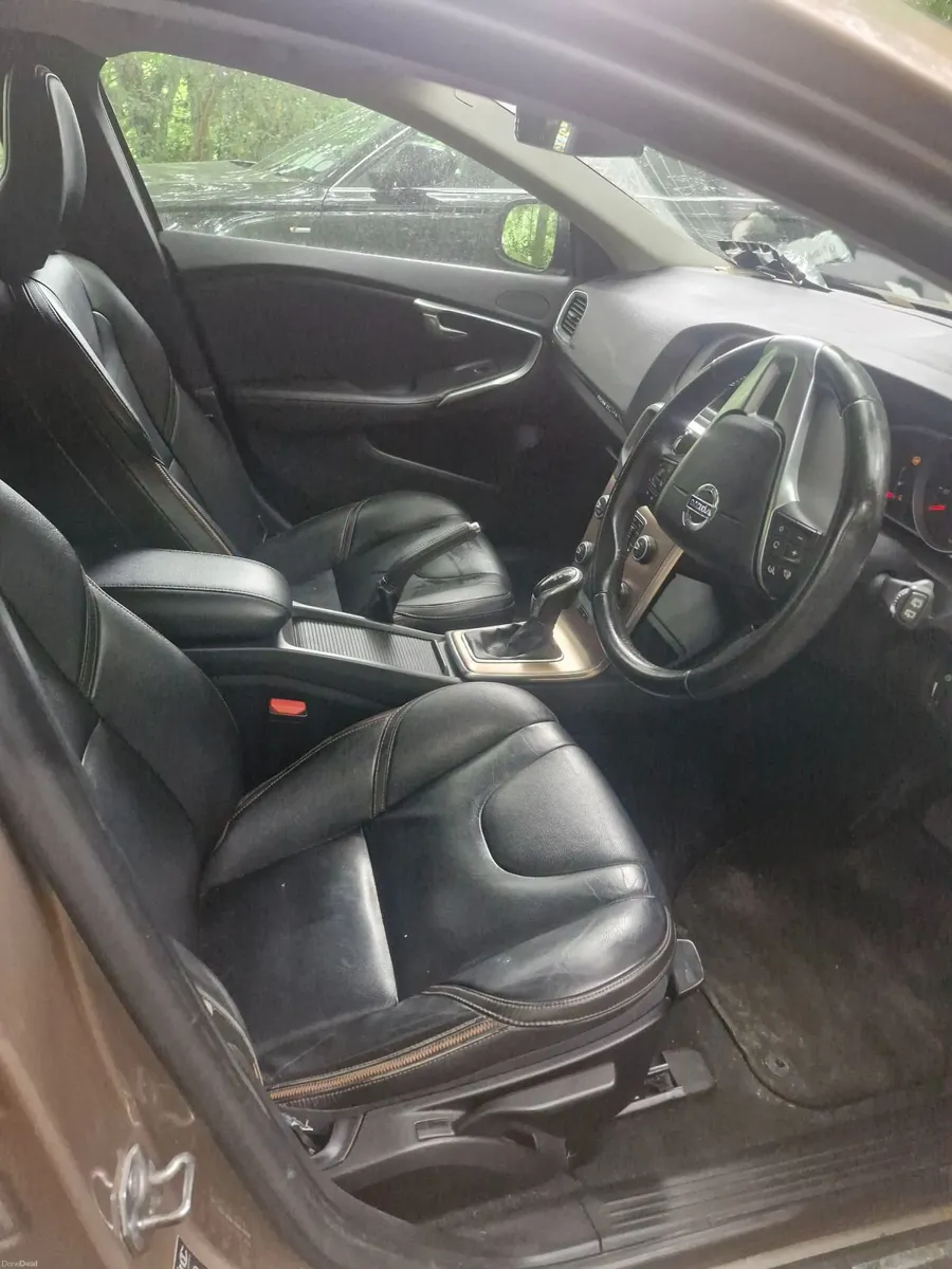 Volvo V40 2016 - Image 5