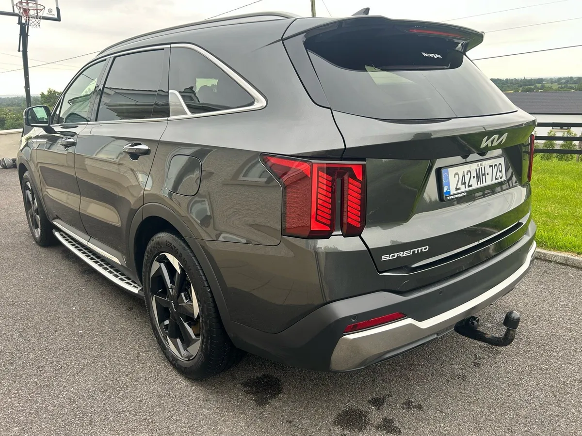 Kia Sorento 2024 diesel - Image 3