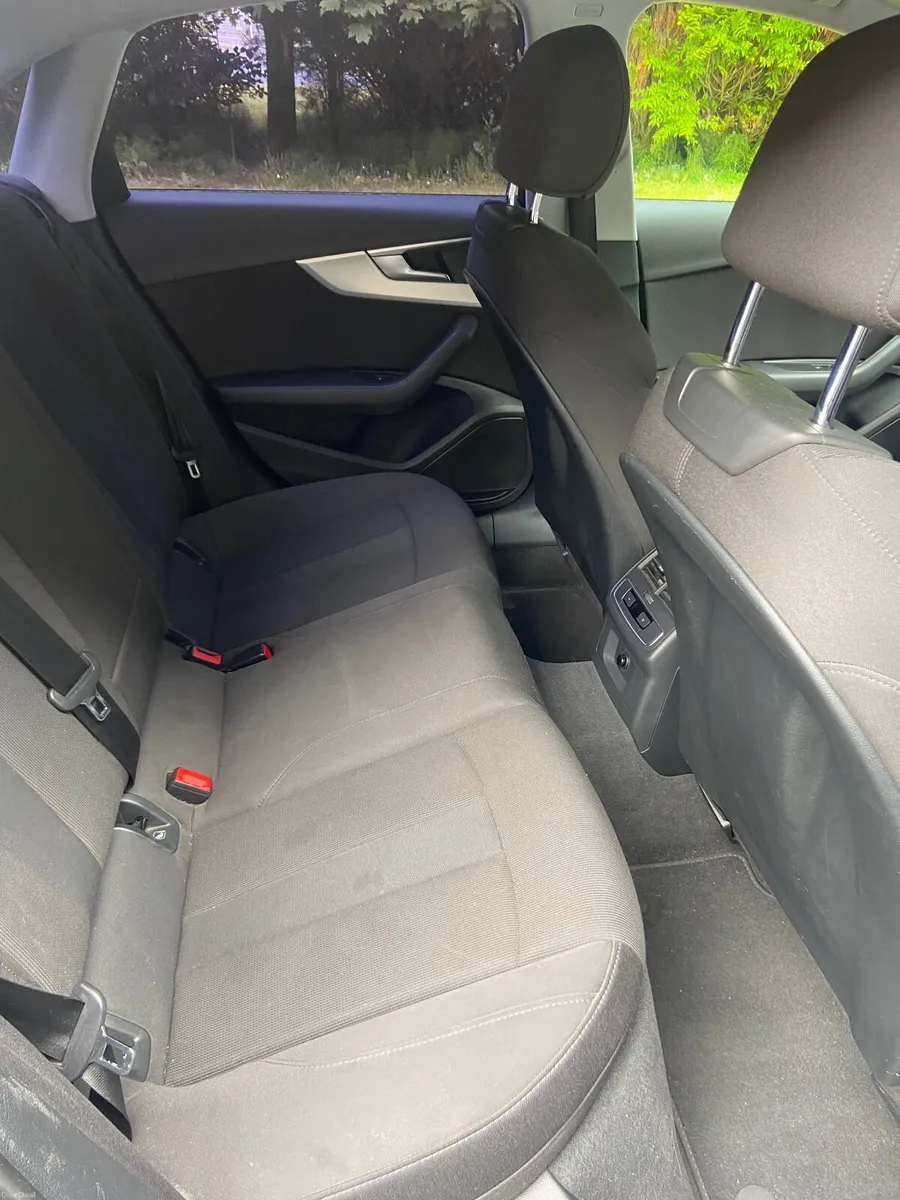 Audi A4 2016 - Image 4
