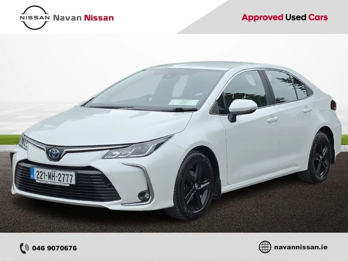 Toyota Corolla 1.8 Hybrid Luna Saloon *LOW RUNNING - Image 4