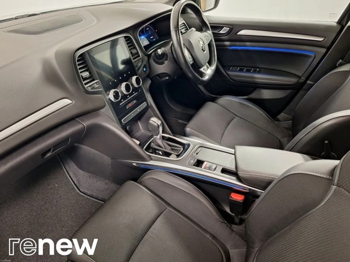 Renault Megane E-TECH PHEV 160 Auto Iconic ST - Image 5