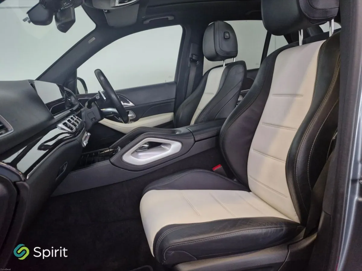 Mercedes-Benz GLE 7 SEATS AMG LINE PAN ROOF NIGHT - Image 3