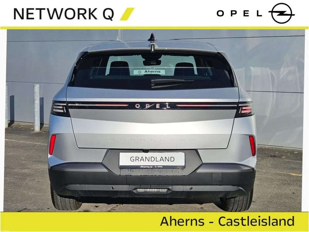 Opel Grandland Elegance PureTech 136 MHEV - Image 6