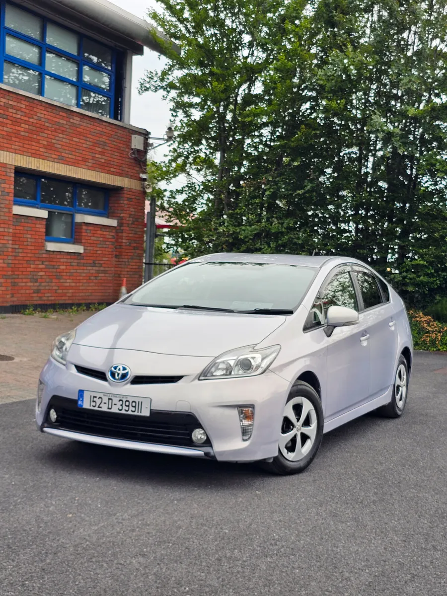 Toyota Prius 2015 Hybrid - Image 1
