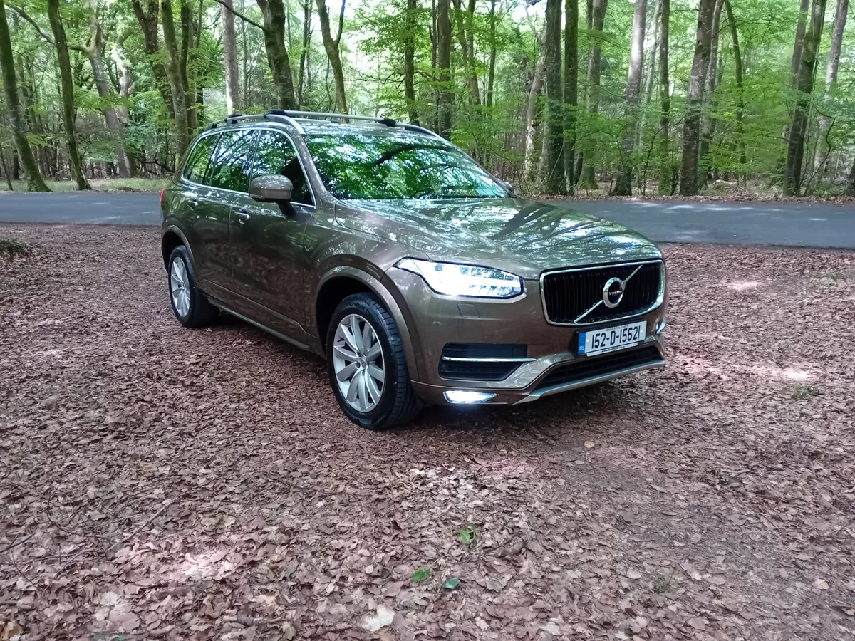 152 VOLVO  XC90, D5 AUTO 4X4 MOMENTUM SUV - Image 3