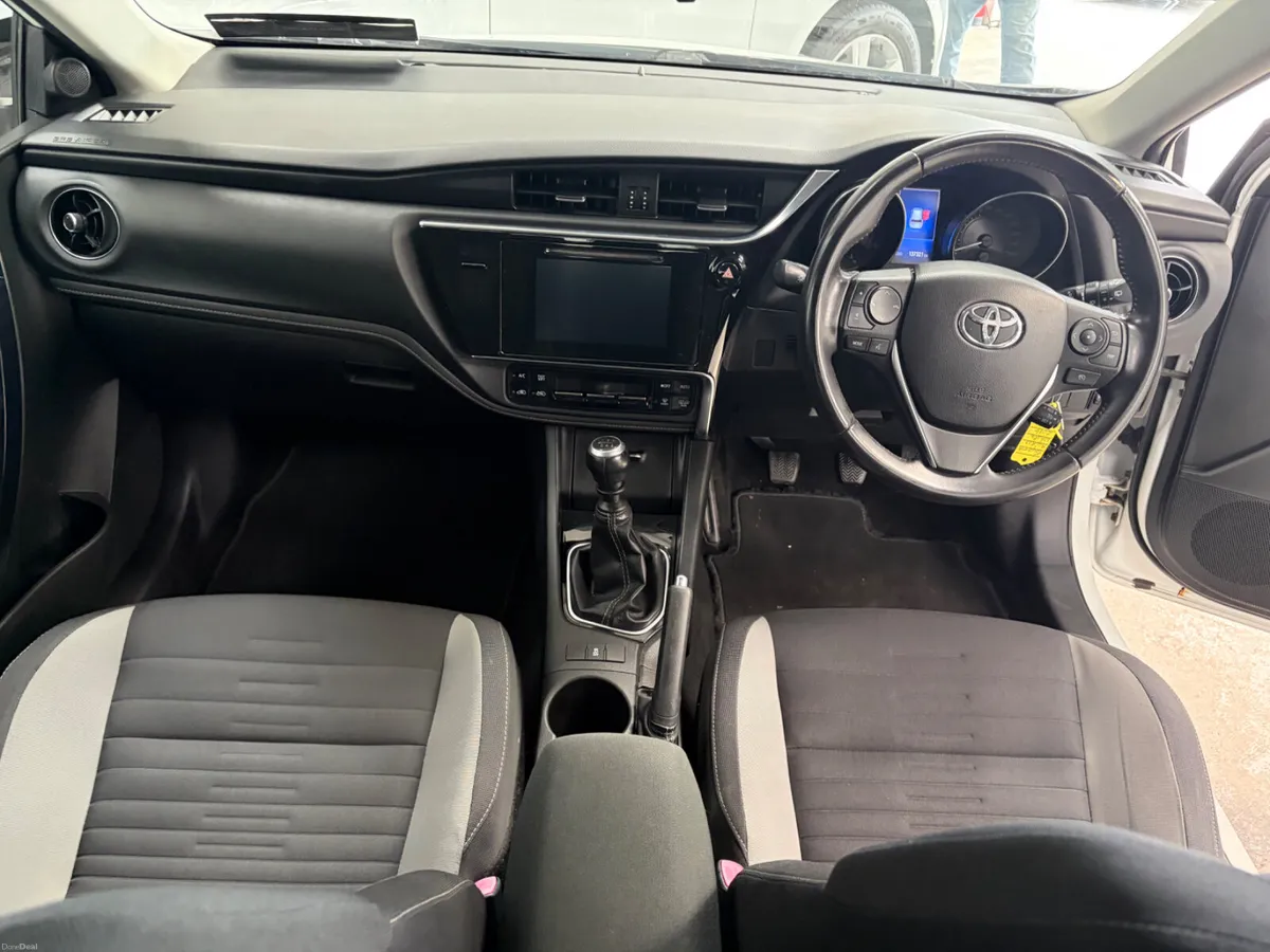Toyota Auris 2016. 1.4D4D. LUNA - Image 4