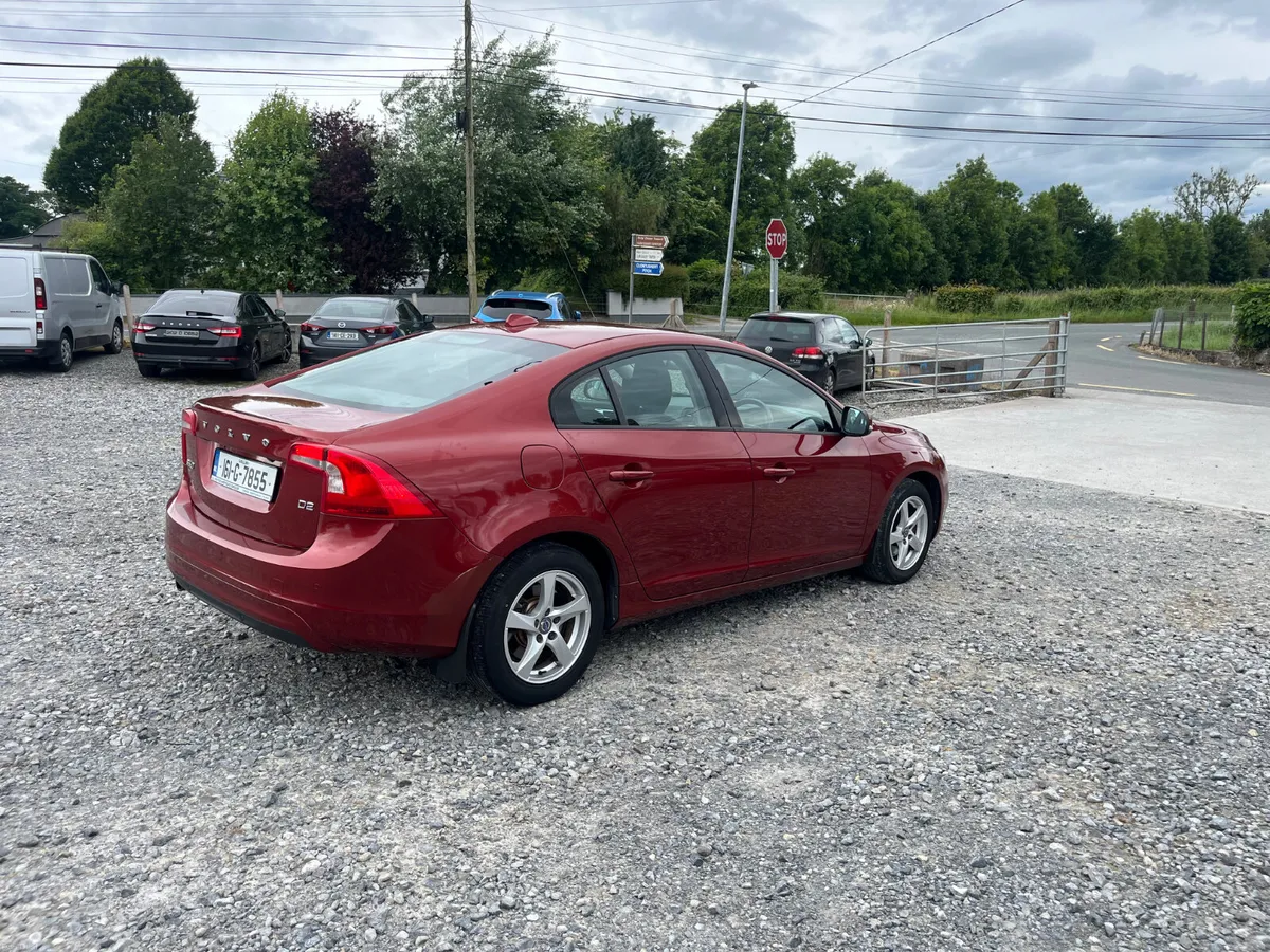 2016 Volvo S60  2.0 diesel - Image 4