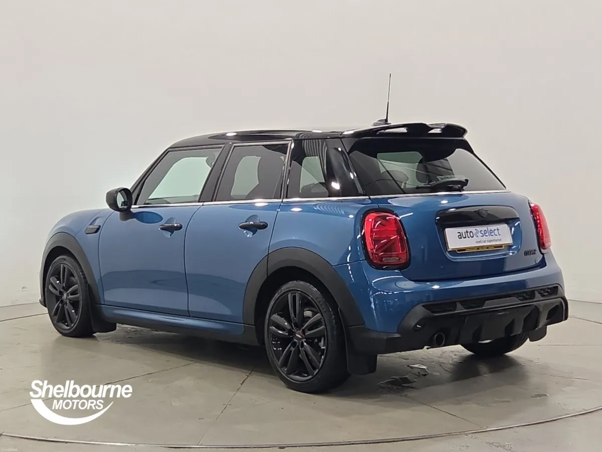 MINI Hatch COOPER SPORT - Image 2