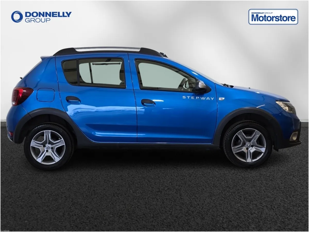 Dacia Sandero Stepway Hatchback Laureate - Image 3