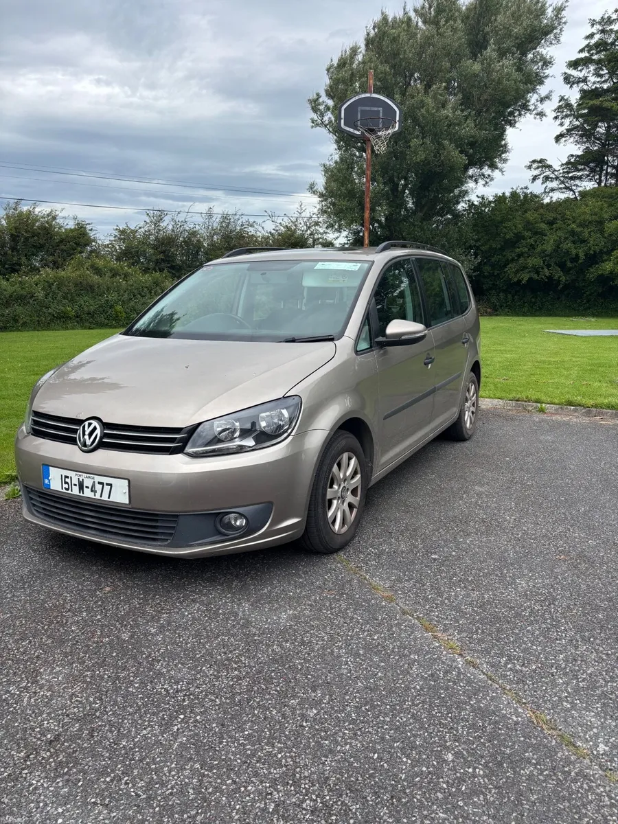 Volkswagen Touran 2015 - Image 1