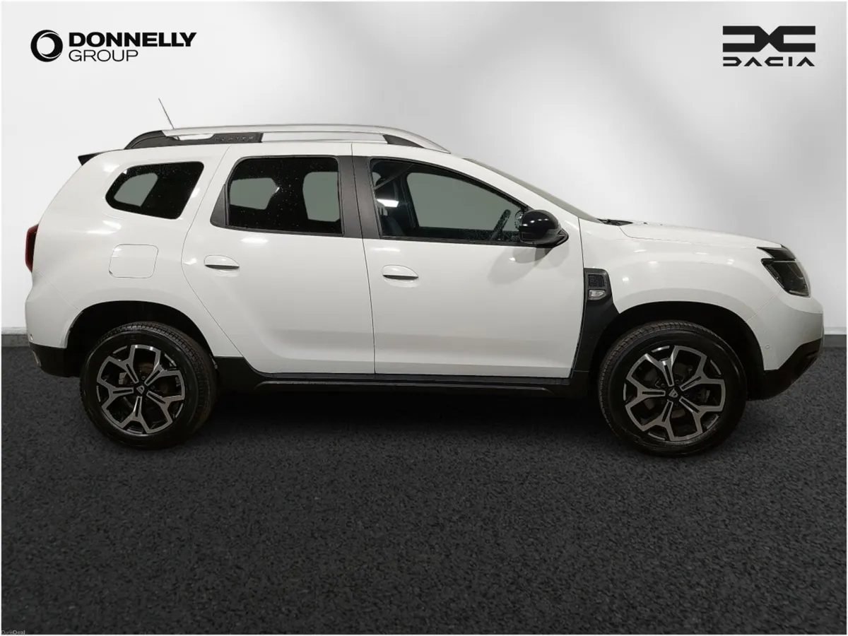 Dacia Duster Diesel Estate Prestige - Image 3