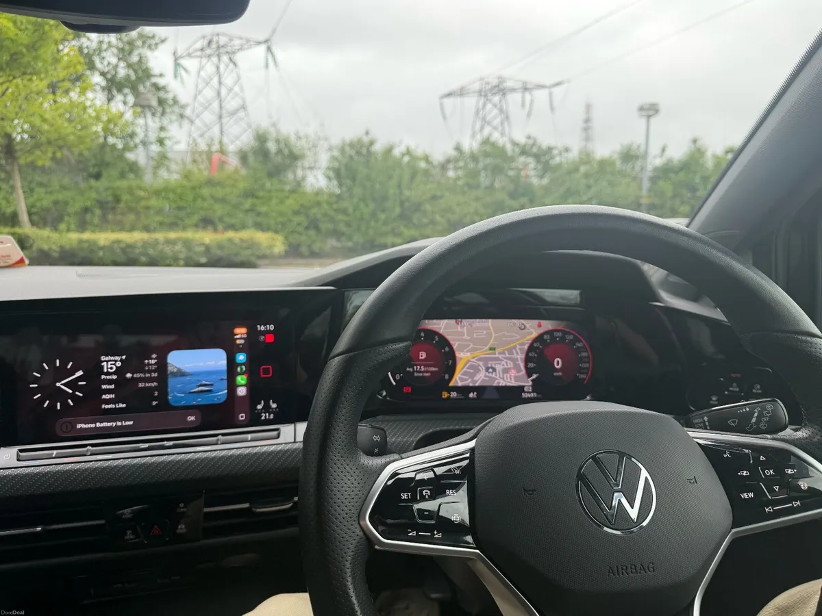 VW Golf R-Line 2024 - Image 4