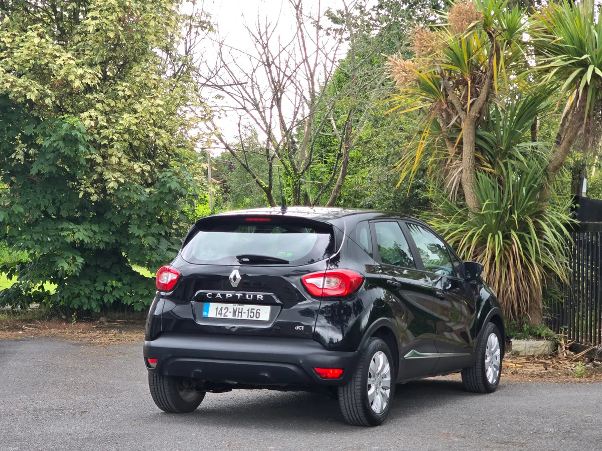 Renault Captur 142 Diesel - Image 2