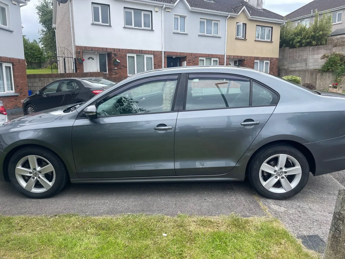 €4500  VW JETTA 1.6 TDI NCT 01/27 - Image 3
