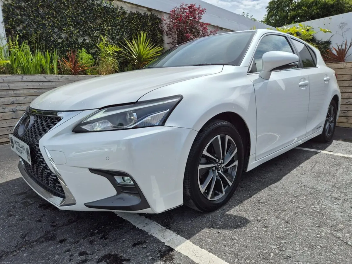 Lexus CT 200h 1.8 HYBRID / ADVANCE / HIGH SPEC / T - Image 1