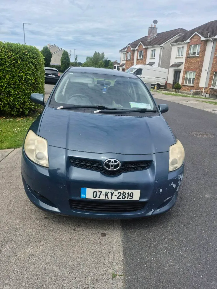 Toyota auris - Image 1