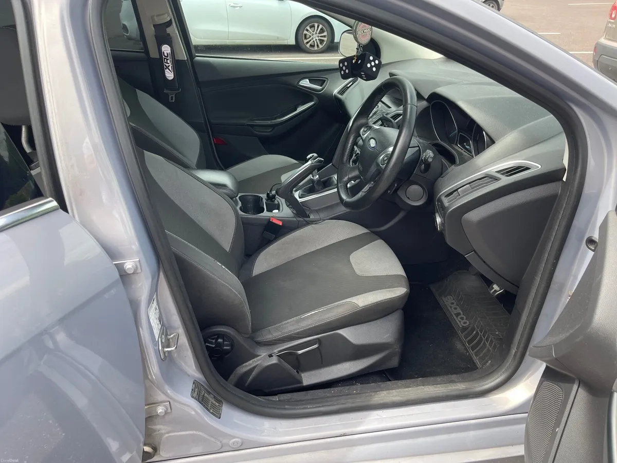 Ford Focus 2012 - Image 6