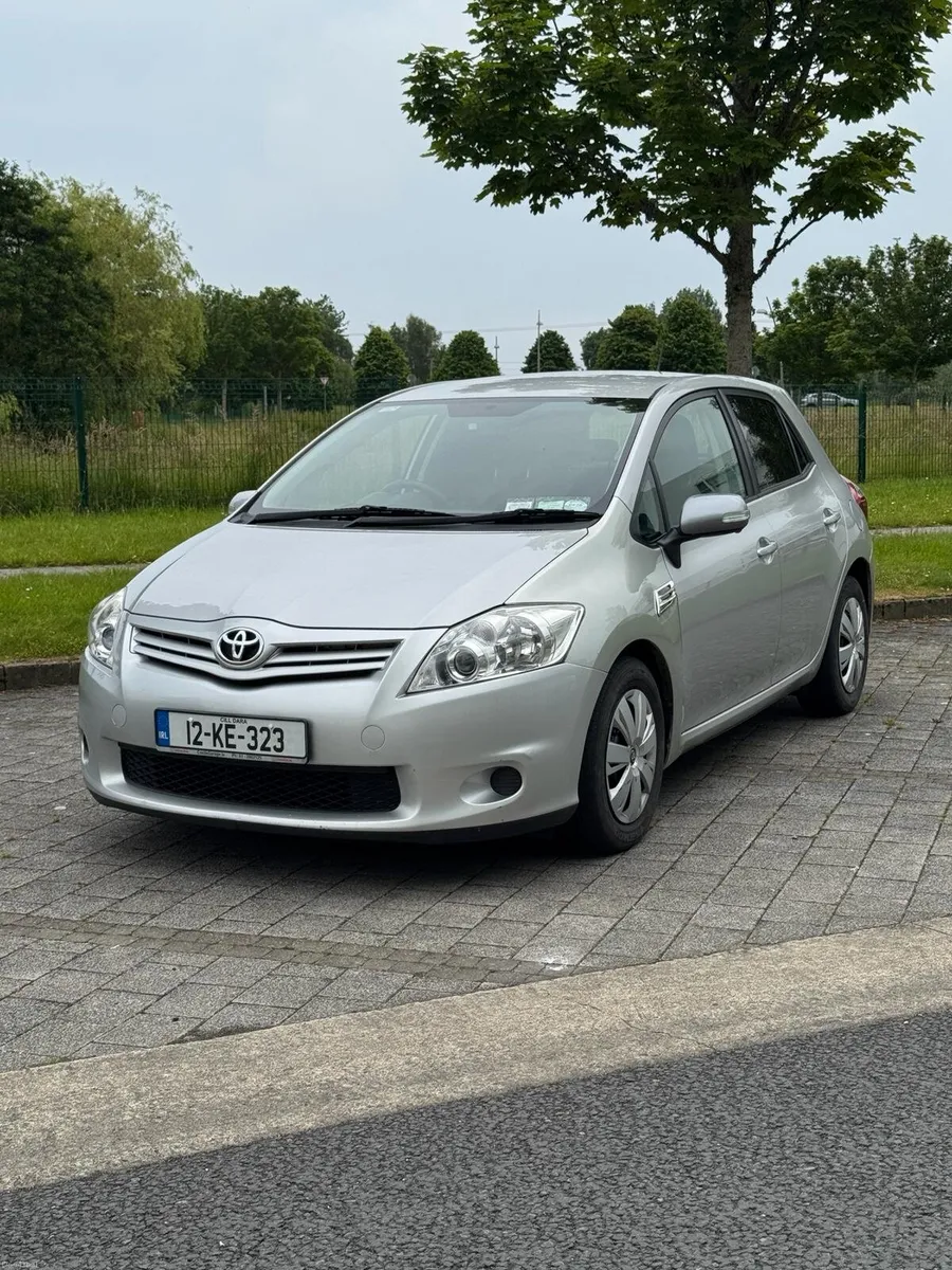 Toyota Auris 2012, 1.4 D, Manual, NCT May 2027 - Image 1