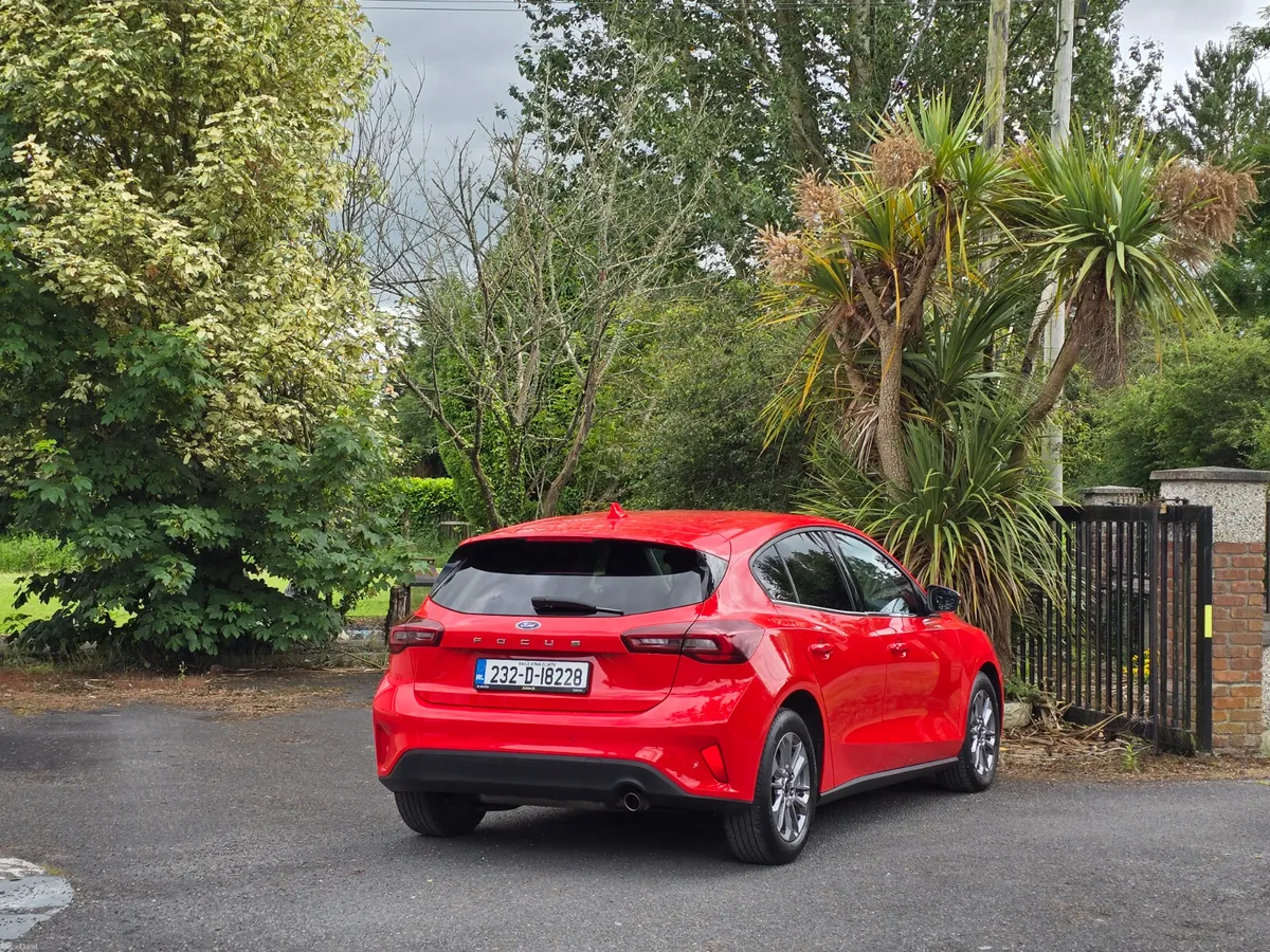 Ford Focus Titanium 2023 - Image 2