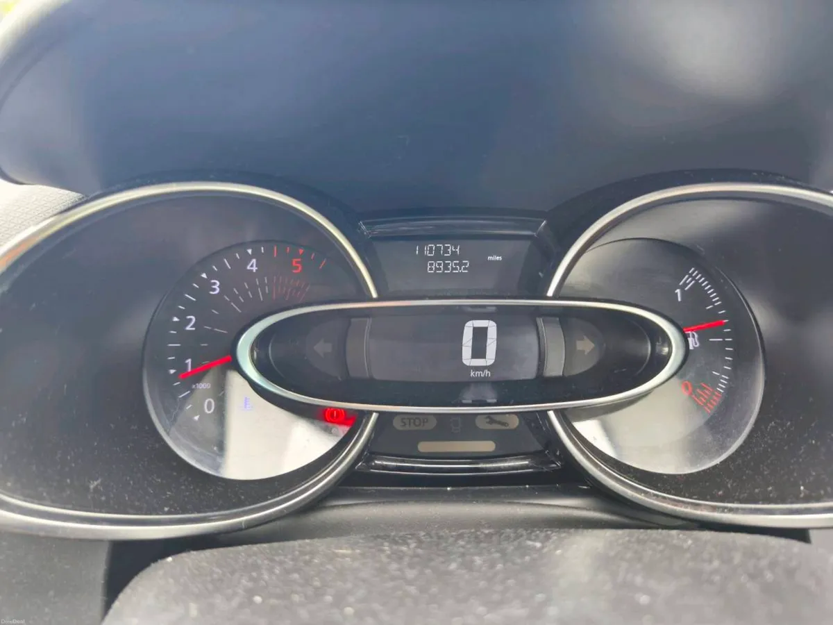 182 Renault Clio 1.5 DCI Iconic Diesel - Image 2