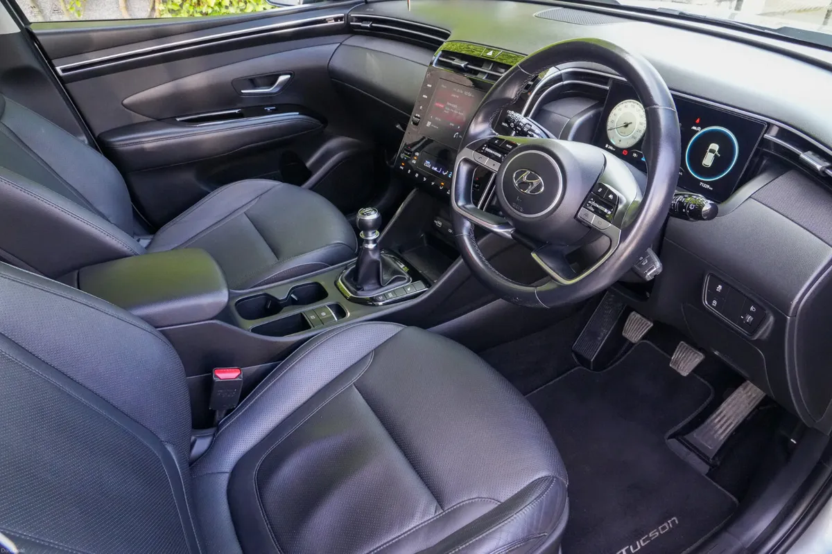 2021 Hyundai Tucson 1.6 Executive Diesel Manual - Image 2