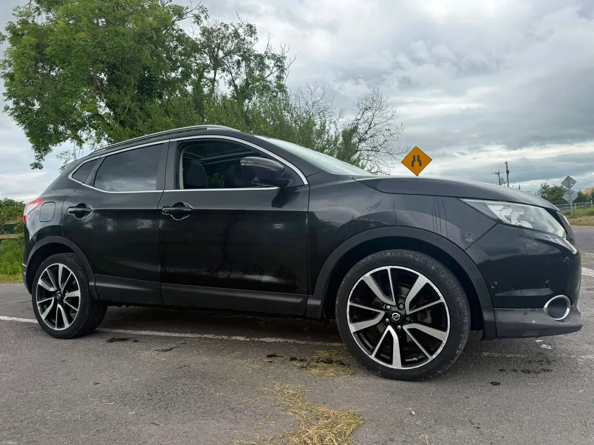 NISSAN QASHQAI TEKNA DIESEL 2015 NCT 8/27 - Image 1