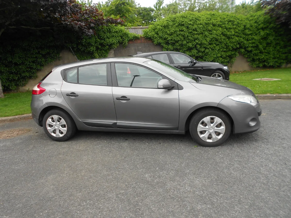 Renault Megane 2012 diesel 5 door - Image 1