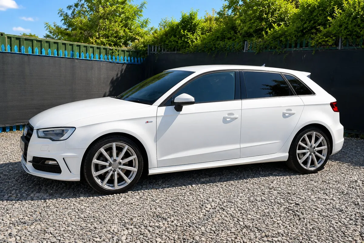 AUDI A3 1.6 TDI S LINE
